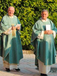 Fr Angelo Riva (on the left) and Fr Aldo Nespoli, Regional Vicar for Italy (on the right)