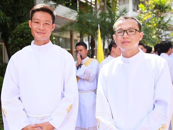 Diaconal Ordination of Br. John Bosco's Sommai Sopa-Opaad scj and Br. Alfonso Prasert Pitakkiriboon scj