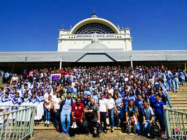 Pilgrimage of the Betharramite Colleges of Paraguay to Caacupé