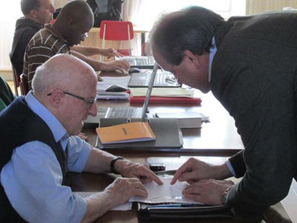 Fr. Graziano Sala scj and Fr. Jean-Baptiste Olçomendy scj during a meeting  with the bursars of the Vicariate of France-Spain last April. 