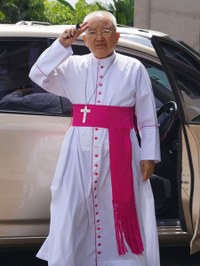 Feliz cumpleaños, Monseñor!