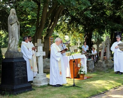 Olton: oración por los difuntos