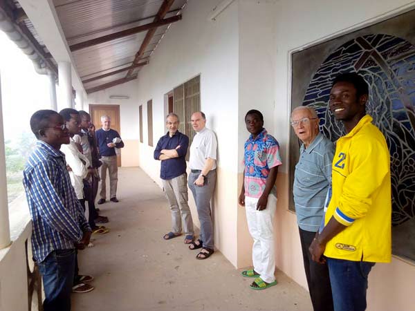 Visita canónica del Superior general al Vicariato de África Central