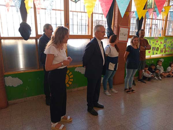 El P Gustavo, Superior General junto al P. Davi Lara, Superior Regional, visitaron el Colegio Sagrado Corazón de Rosario y el colegio San Miguel Garicoits