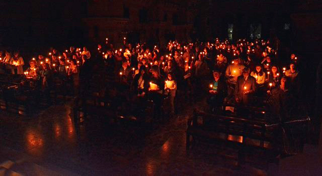 Vigilia pascual 2016 en la Basílica del Sagrado Corazón di Barracas  (Bs. As, Argentina)