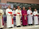 Entrée de Mgr Joseph Vuthilert Haelom, premier évêque du nouveau diocèse de Chiang Rai