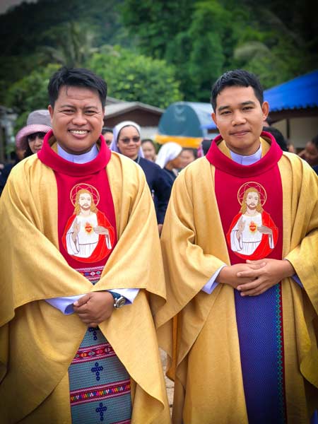 Ordinations sacerdotales en Thaïlande