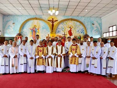 2009 28 15 2009 28 15