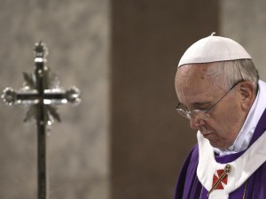 Le pape François célébrant la messe du mercredi des cendres