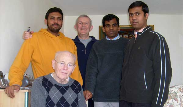 nef-110207.jpg nef-110207.jpg