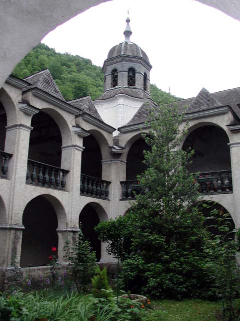 nef-111112.jpg nef-111112.jpg