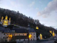 Il restauro delle prime sei stazioni della Via Crucis di Betharram