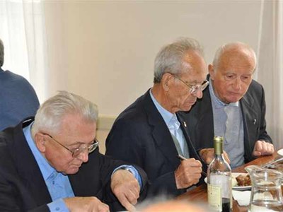 120605-15.jpg 120605-15.jpg