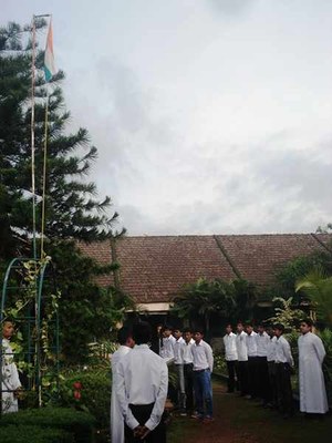 120821-06.jpg 120821-06.jpg