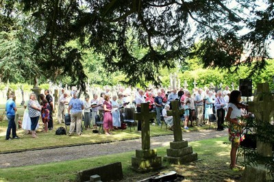 Olton: preghiera per i defunti Olton: preghiera per i defunti