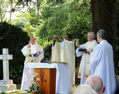 Olton: preghiera per i defunti Olton: preghiera per i defunti