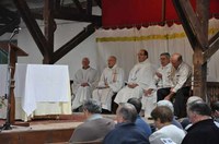 Pellegrinaggio sui passi di San Michele a Ibarre