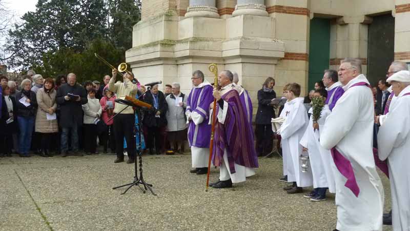 Apertura della Porta Santa nella Basilica di S. Germana a Pibrac