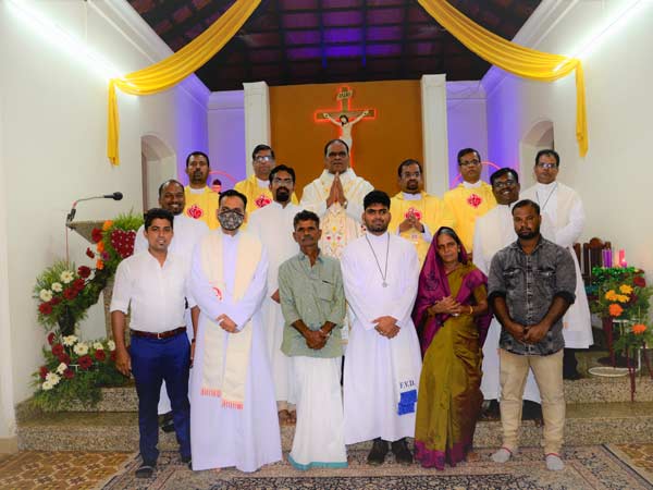 Professione perpetua di Fr. Akhil Joseph Thykkuttathil scj