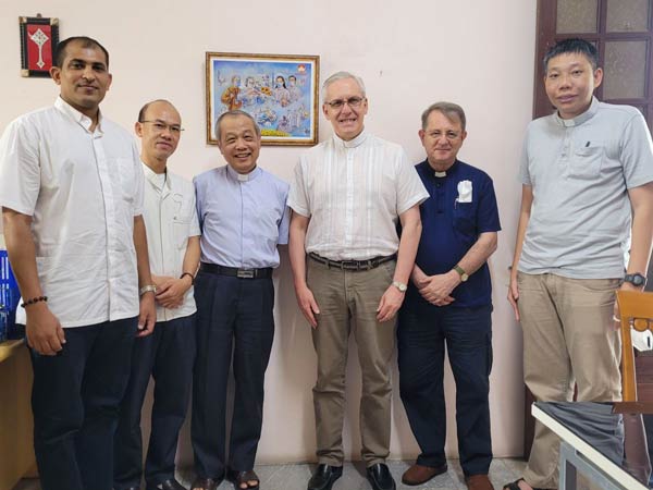 Il Superiore Generale in visita al Vicario Episcopale per la Vita Religiosa dell’Arcidiocesi di Ho Chi Minh City